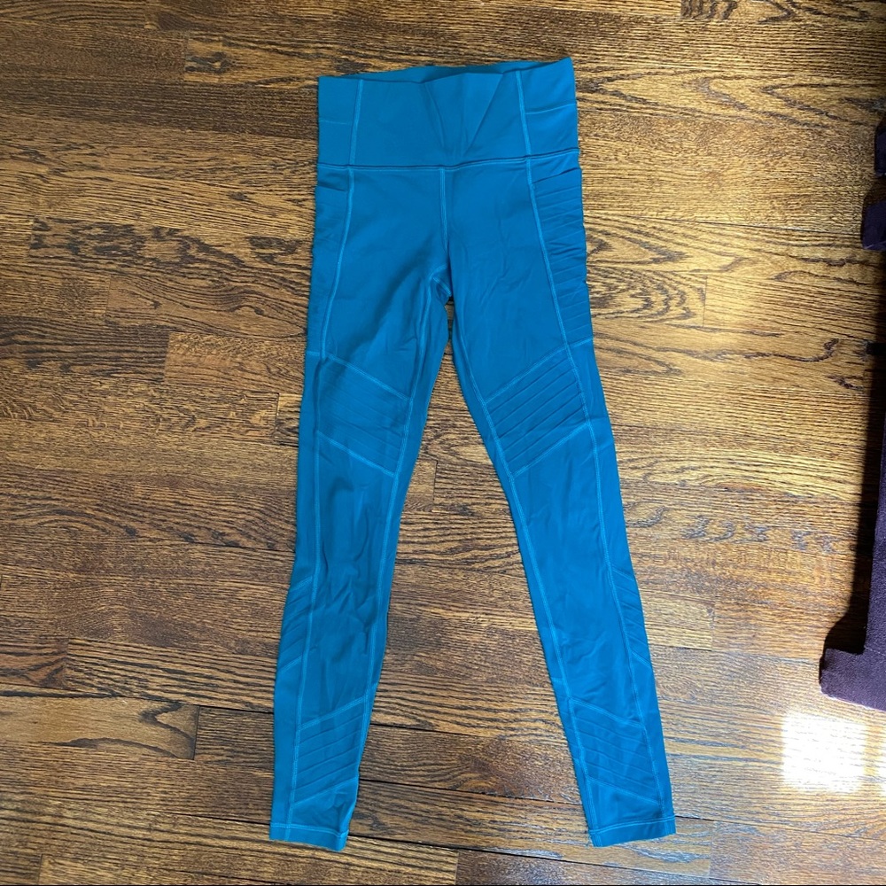 Athleta Blue High-Waisted Leggings With Pockets